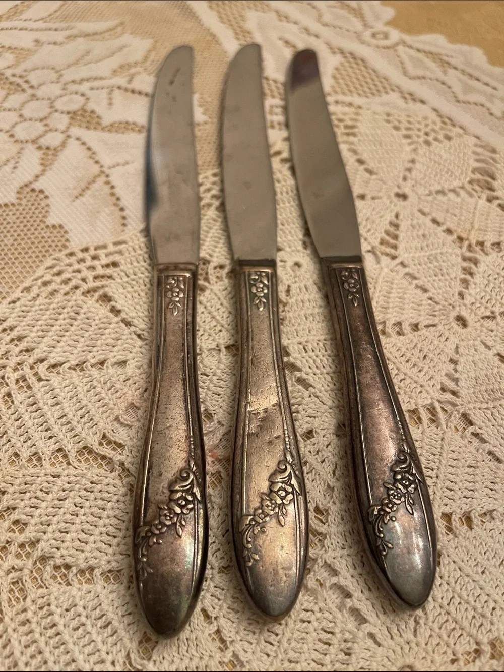 Vintage Tudor Plate Oneida Community Silver Plated Flatware